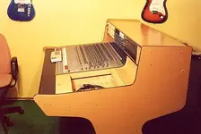 desk 2a.webp