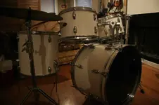 drums2small.webp