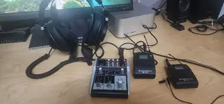 mic interface headphone setup sm.webp