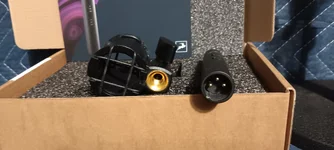 AA Edge Note mn1000009205.webp