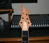headstock-2.webp