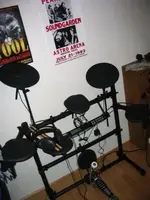 Alesis1.webp