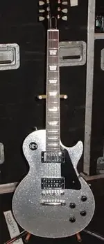 silver les paul.webp