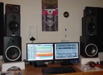 dualmonitors.webp