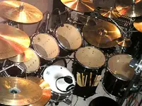 drumsleftside.webp