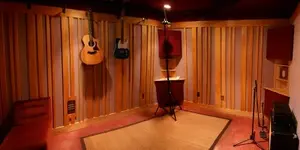Tracking Room [WEB].webp