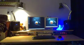 desk.webp