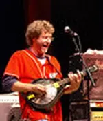 Sam Bush reso mando.webp