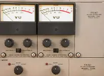 1-Tascam 70-8d.webp