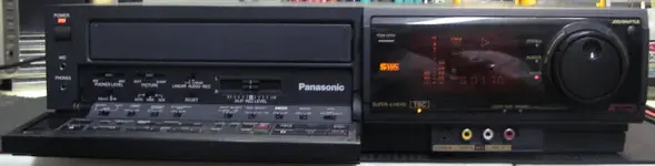 1-Panasonic AG-1980-1.webp