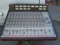 mixing console 001.webp