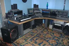 studiodesk4.webp