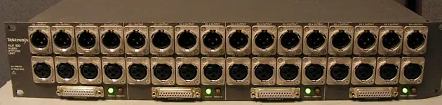 xlr100.webp