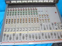 Tascam M-50.webp