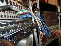 Control24-HANDS0002.webp