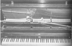piano - mic a.webp