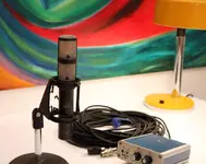 akg14.webp
