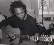 12 string-001.webp
