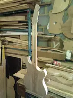 headstock3.webp