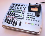 Fostex_mr8hd.webp