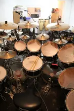 Pearl Master Series - 05 - behind the kit.webp