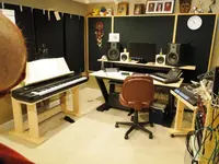 bobgStudioWorksNWwalls (800x600).webp