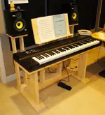 PDF40KeyboardStandLeft (728x800).webp