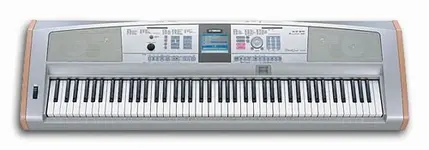 Yamaha_DGX505-2.webp