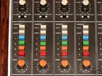 Tascam M35h.webp