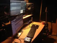 desk_2.webp