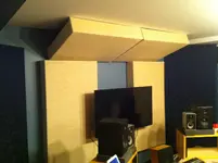 bass traps - mix.webp
