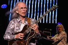 Steve-Howe-Geoff-Downes-Yes.webp