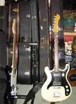 guyatone mosrite copy.webp