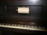 2012-08-24_210812_piano_002.webp