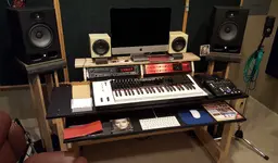 NewDesk 102016.webp