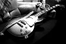 newguitar3.webp