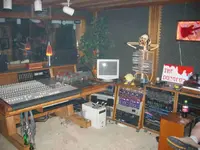 studio 5.webp