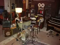 THE BOOGIE BARN_2.webp
