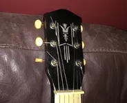 guitar 2.webp