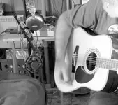 guitar_MIC1.webp
