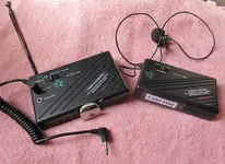 wireless lapel mic 2.webp