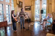 mandolin-orange-perform_47958299197_resize.webp