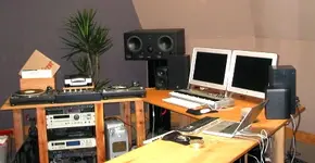 studio-2.webp