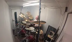 Tama Superstar Drum Kit.webp